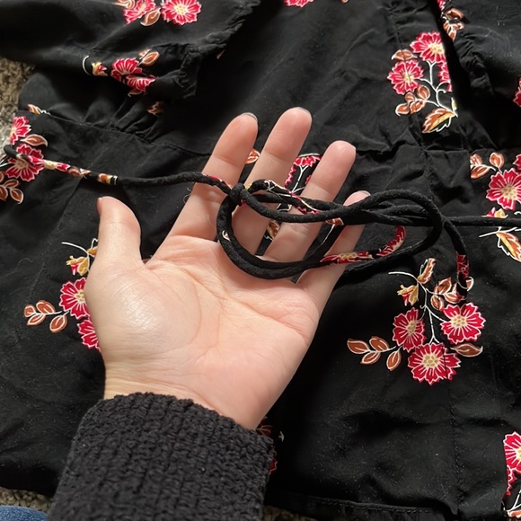 💥 3 for $15 - Old Navy Floral Kimono Style Top - Picture 4 of 4